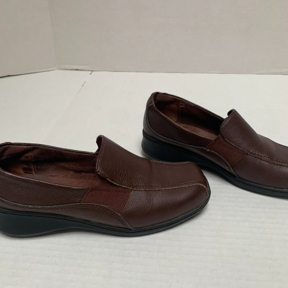 Cobbie Cuddlers Brown Loafer Womens Size 6.5 Wide - Picture 3 of 7